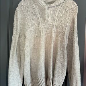 American Eagle Outfitters Men's Beige Turtleneck Sweater